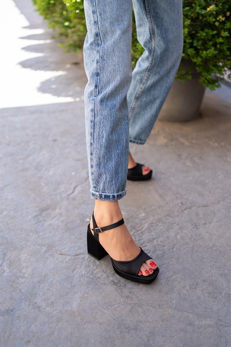 Yumi Siyah Saten   Platform   Topuklu Ayakkabı
